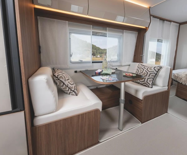Fendt 700 Vienna Seating Area