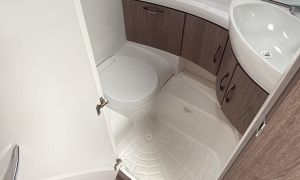 WhatsApp Image 2025-09-29 at 16.43.45_66b7e409