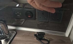 WhatsApp Image 2026-03-05 at 15.40.04